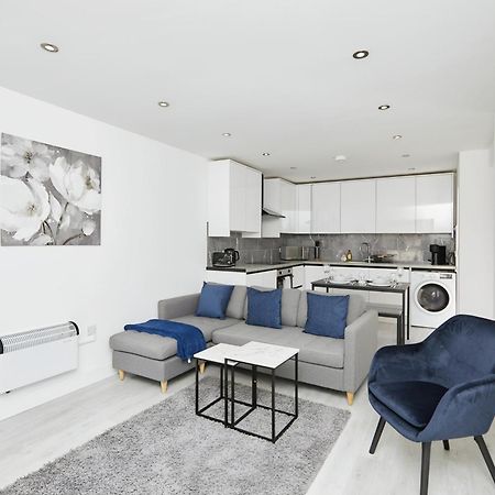 Modern Home In Derby City Centre - Free Gated Parking Eksteriør bilde