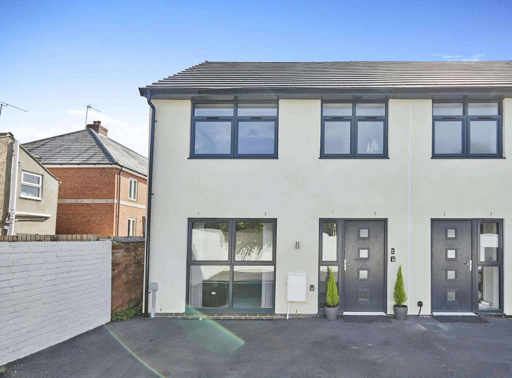 Modern Home In Derby City Centre - Free Gated Parking Eksteriør bilde