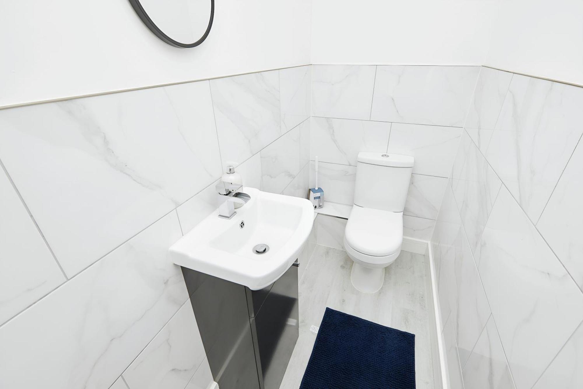 Modern Home In Derby City Centre - Free Gated Parking Eksteriør bilde