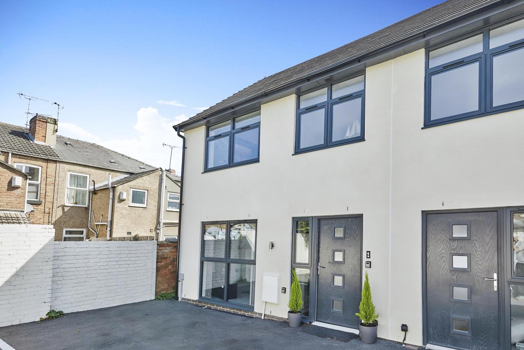 Modern Home In Derby City Centre - Free Gated Parking Eksteriør bilde
